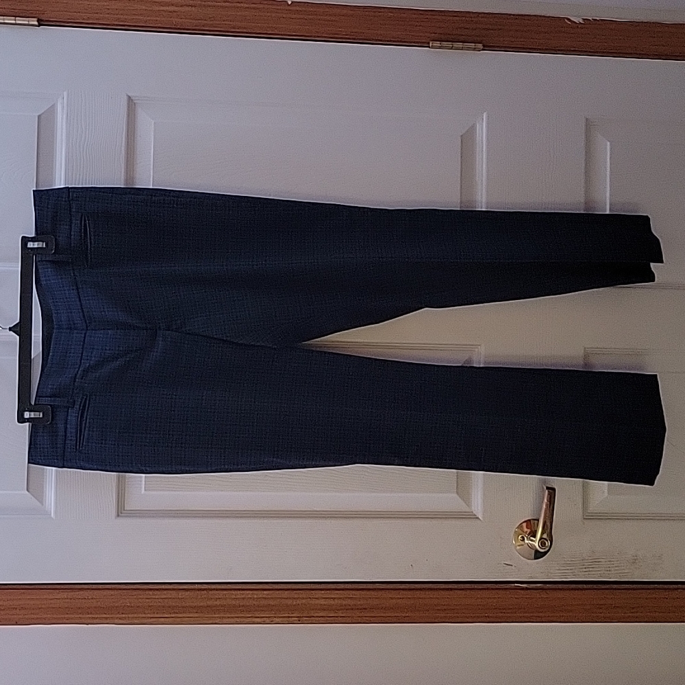 Ann Taylor Loft Size:12 Dark blue and black plaid pattern